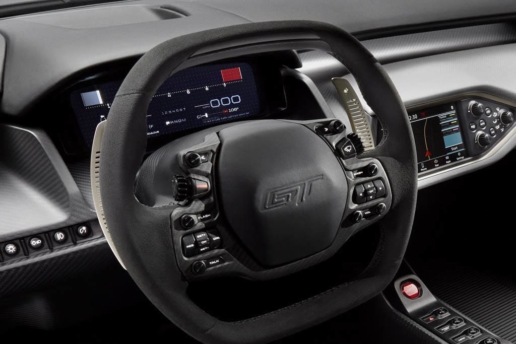 2017-Ford-GT-interior
