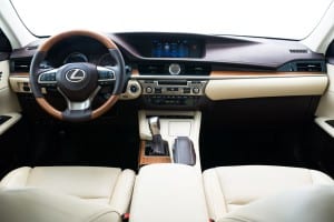2016 Lexus ES interior UAE