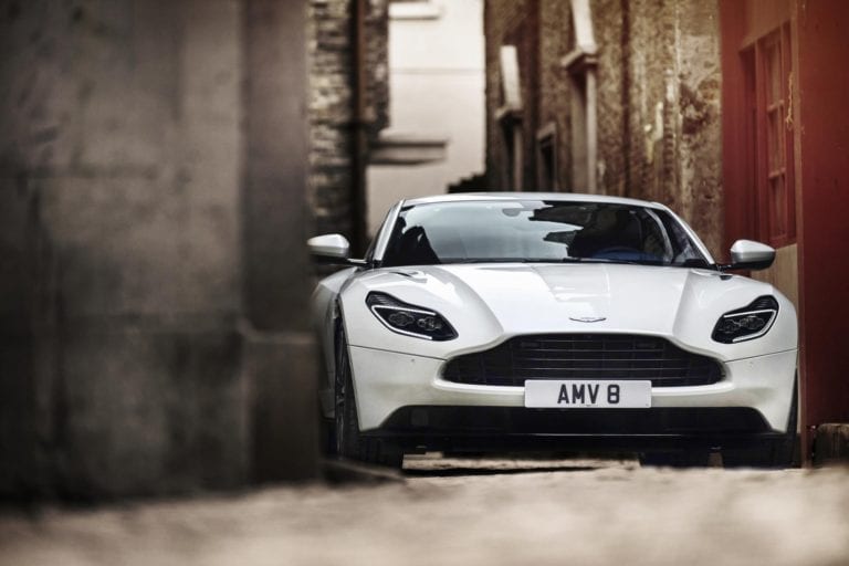 Aston Matin DB11 V8