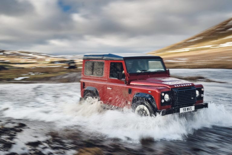 Defender V8