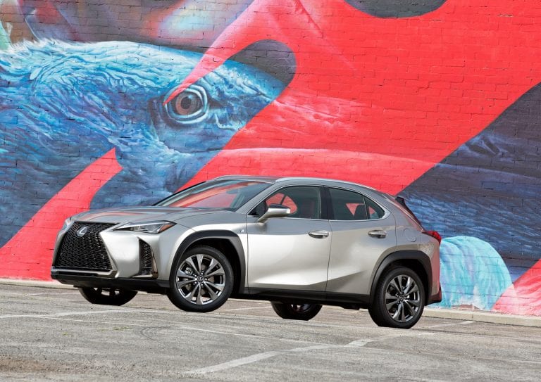 Lexus UX200
