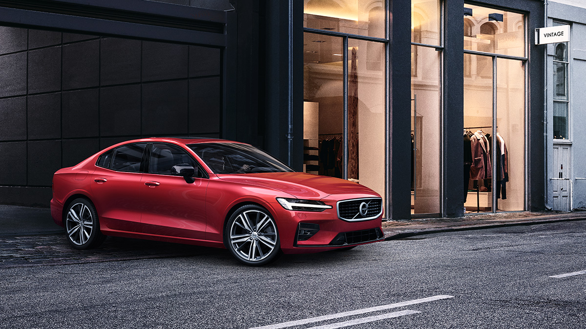 2020 Volvo S60 arrives in style on the Palm Jumeirah