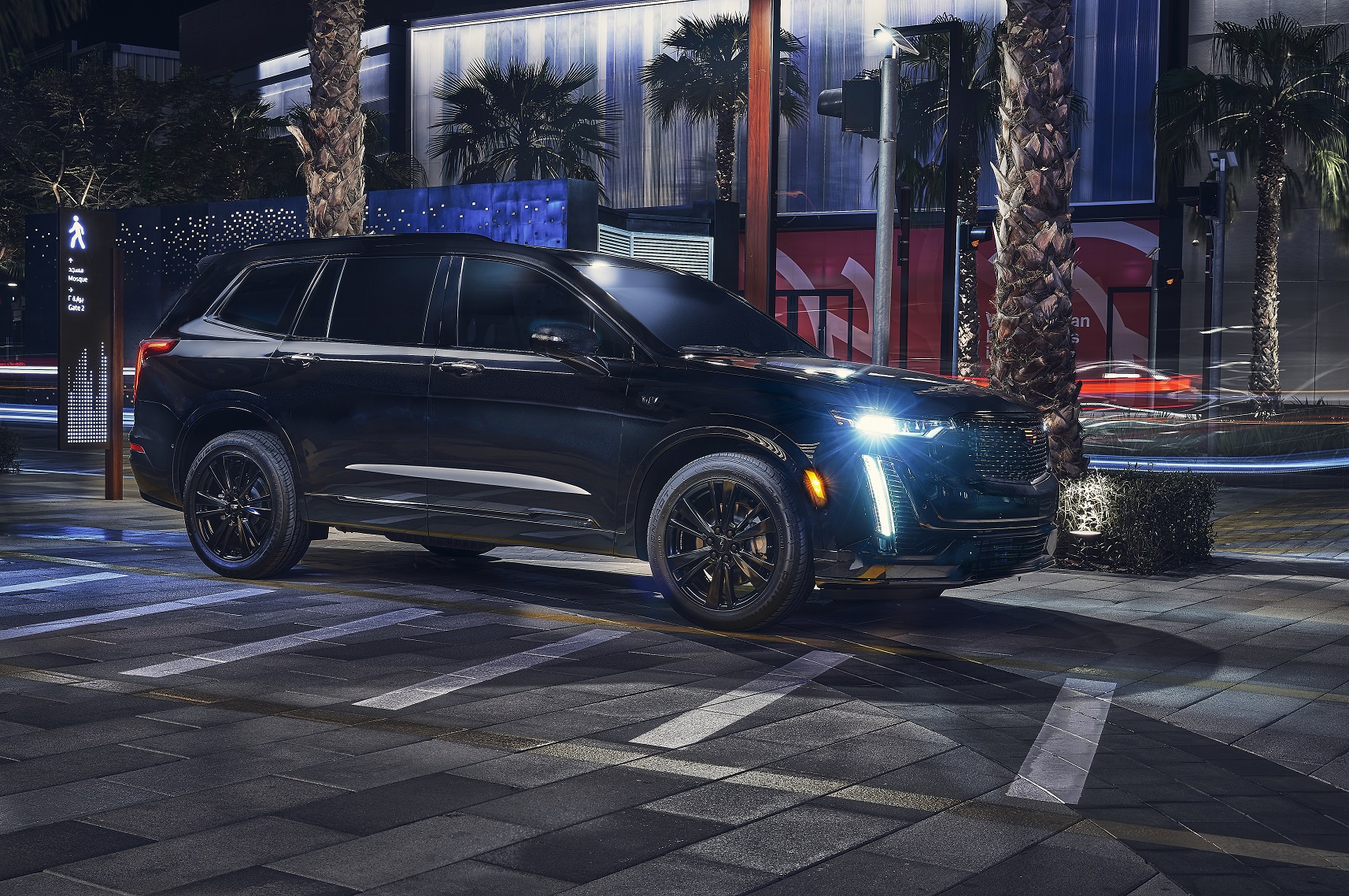 Cadillac XT6 Midnight Edition hits the streets