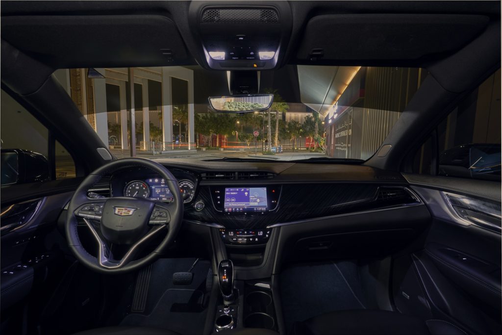 Cadillac XT6 Midnight Edition - Cadillac Middle East