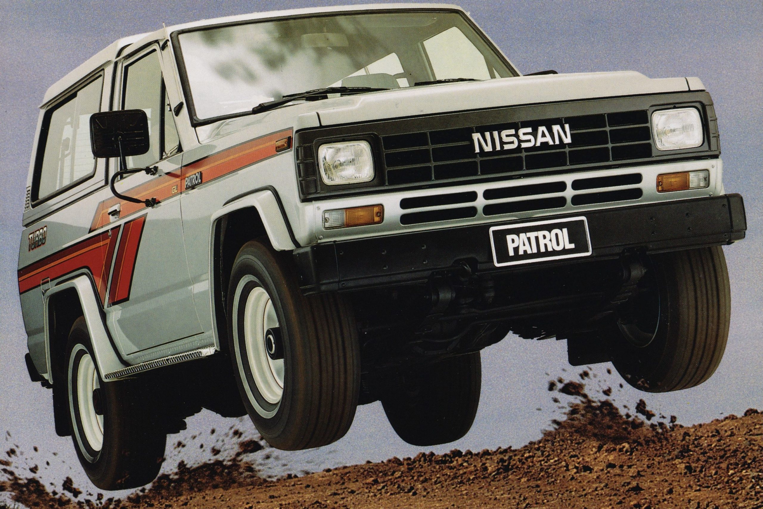 Nissan patrol history generations versions nismo super safari