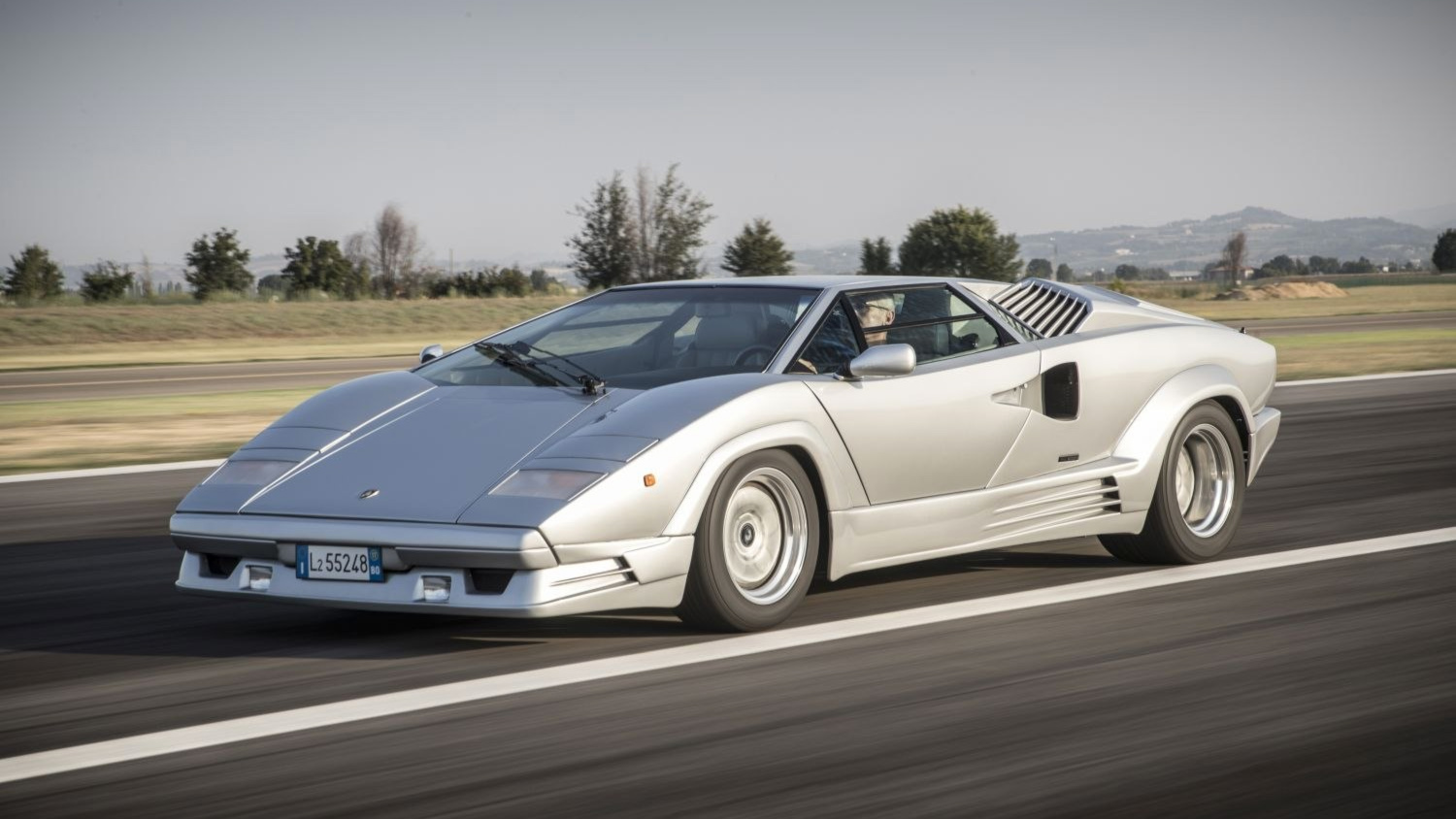 Top 10 Cars from The 1980s That Redefined Speed & Power