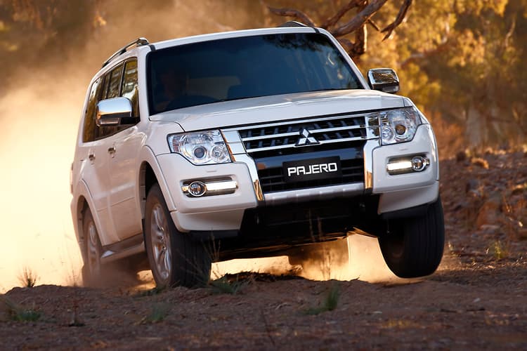 mitsubishi pajero history generations rally victories versions