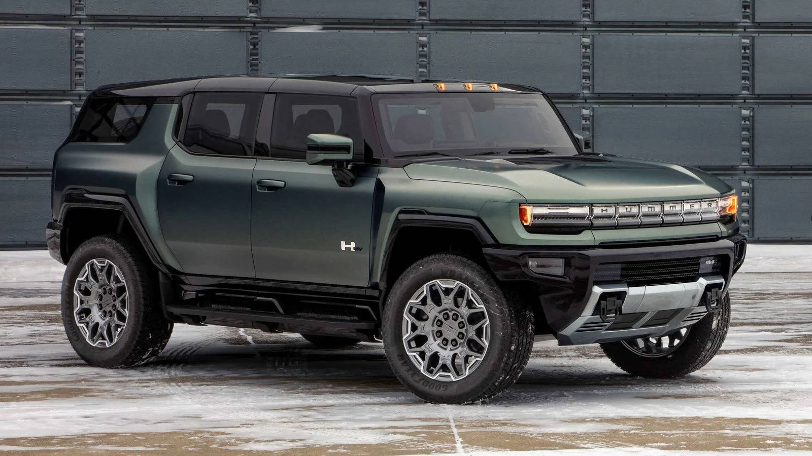 best suvs 2023 - hummer ev