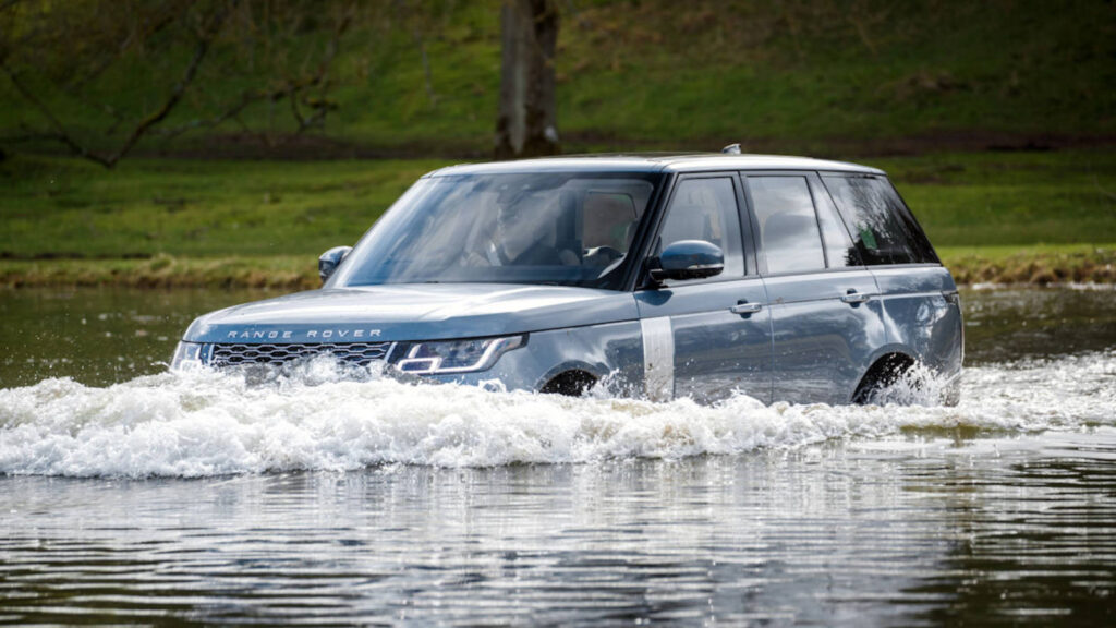 Top 10 Best SUVs Resistant To Flood