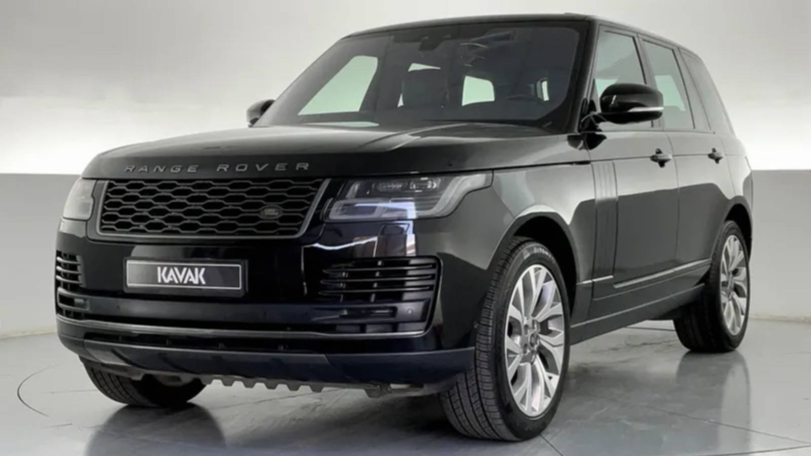 Land Rover Range Rover Review — The Definitive Luxury SUV