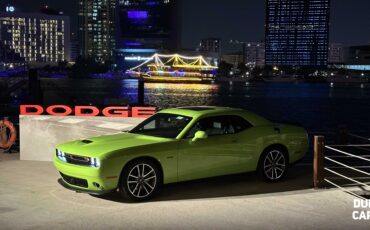 Dodge Challenger V8