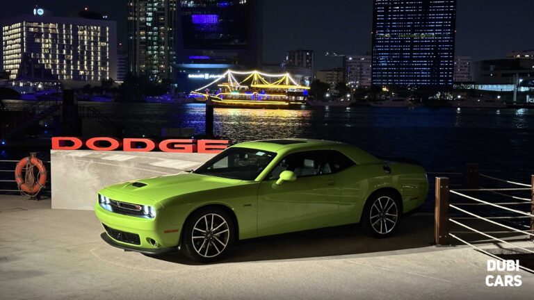Dodge Challenger V8