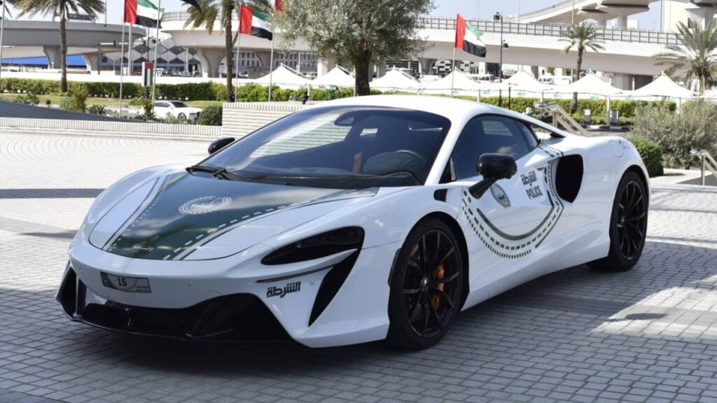 Dubai Police McLaren Artura