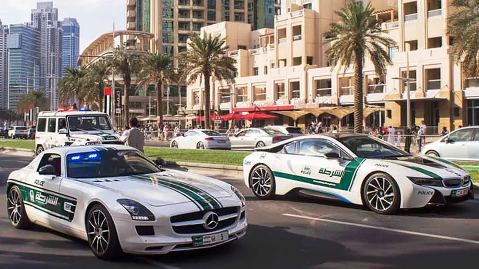 Dubai Police Mercedes-Benz SLS AMG