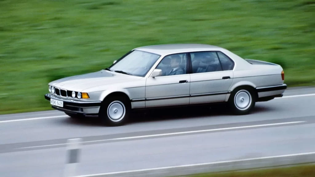 Second Gen BMW 7 Series (E32)