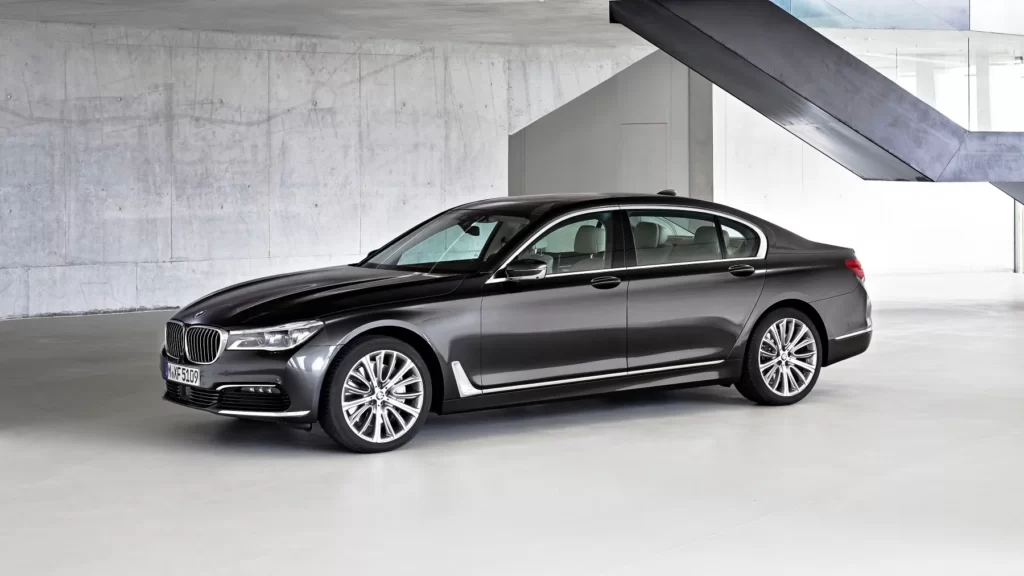 Sixth Gen BMW 7 Series 