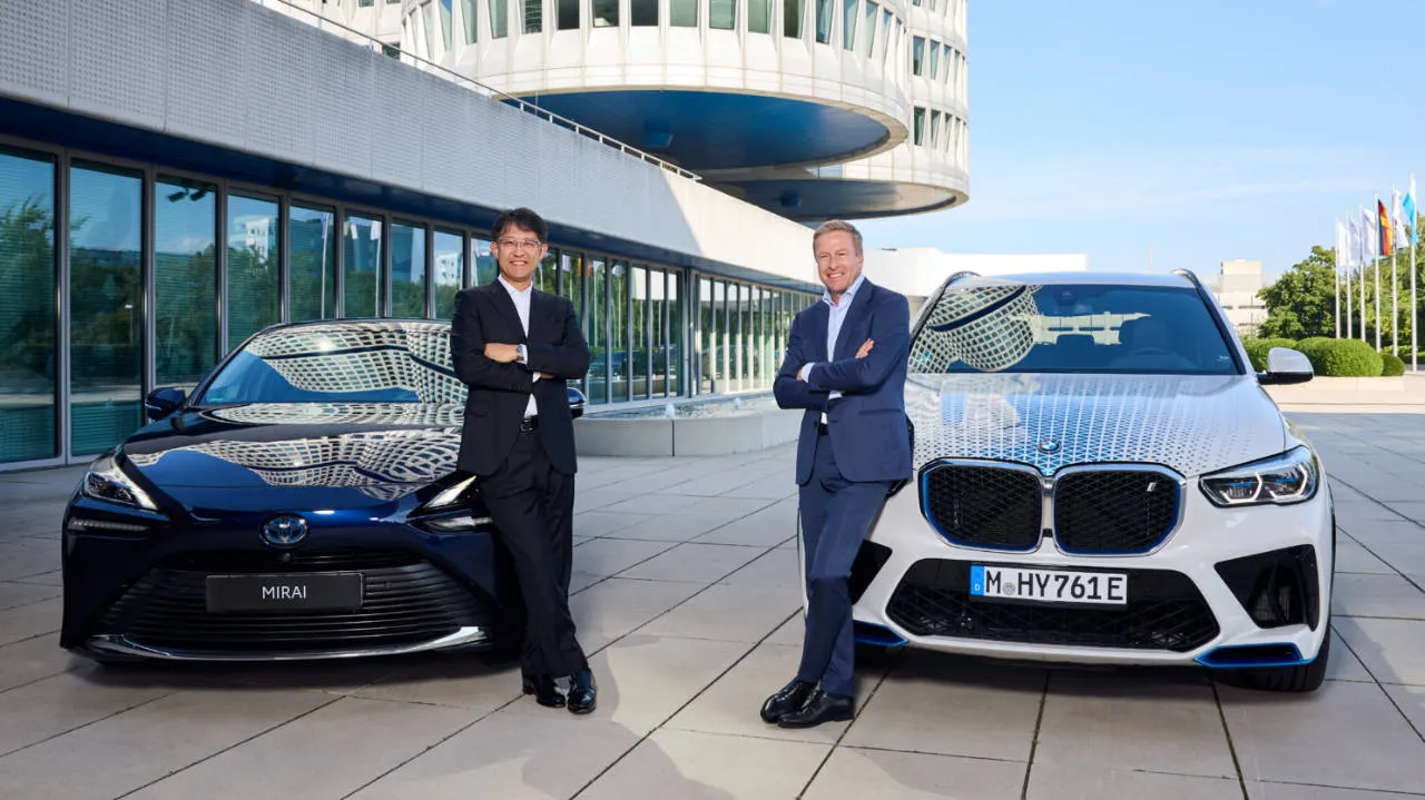 BMW &amp; Toyota Collaborate To Offer Hydrogen Fuel Cell Option For Their Cars