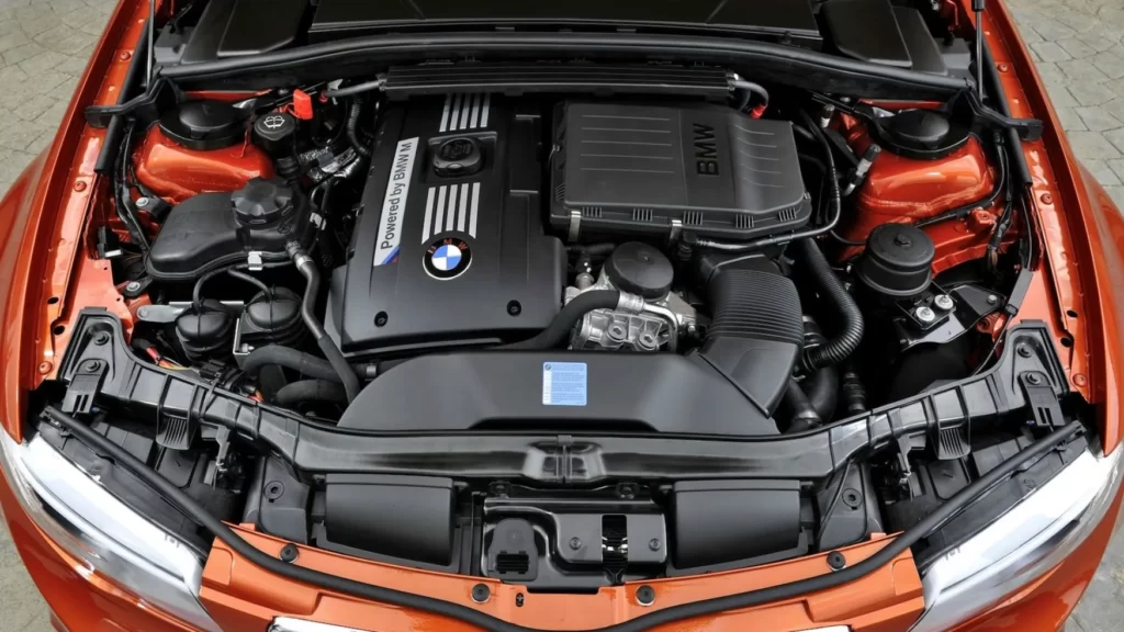 BMW 1M Review — Engine