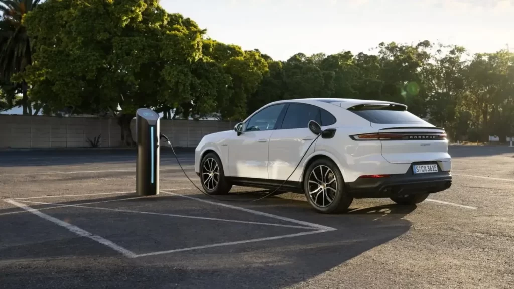 Porsche Cayenne EV