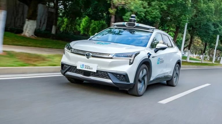 Autonomous Taxi In Dubai