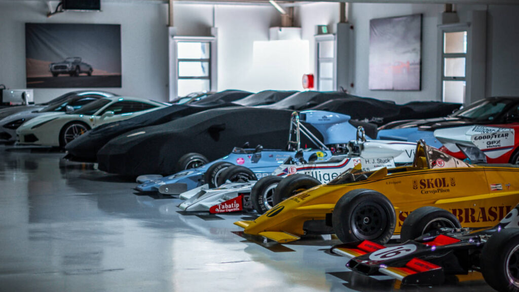 car storage companies dubai