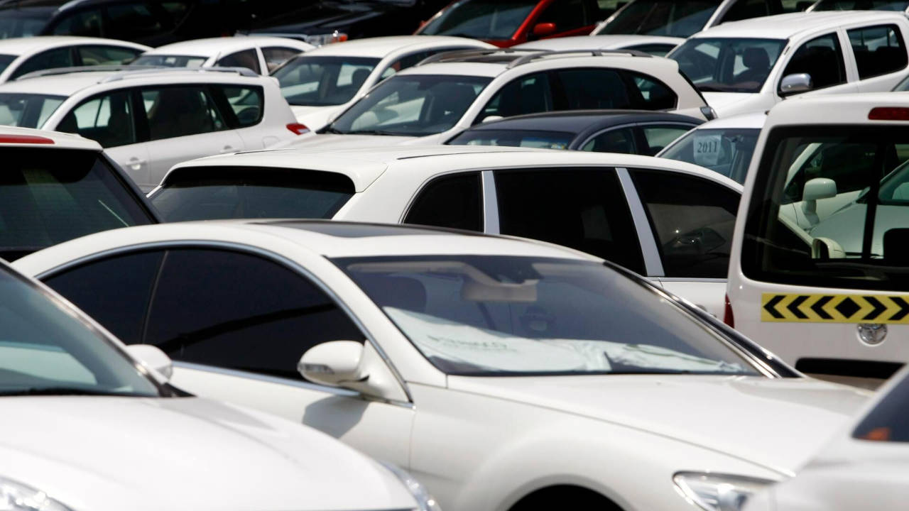 Why White Colour Cars Are Popular In The UAE