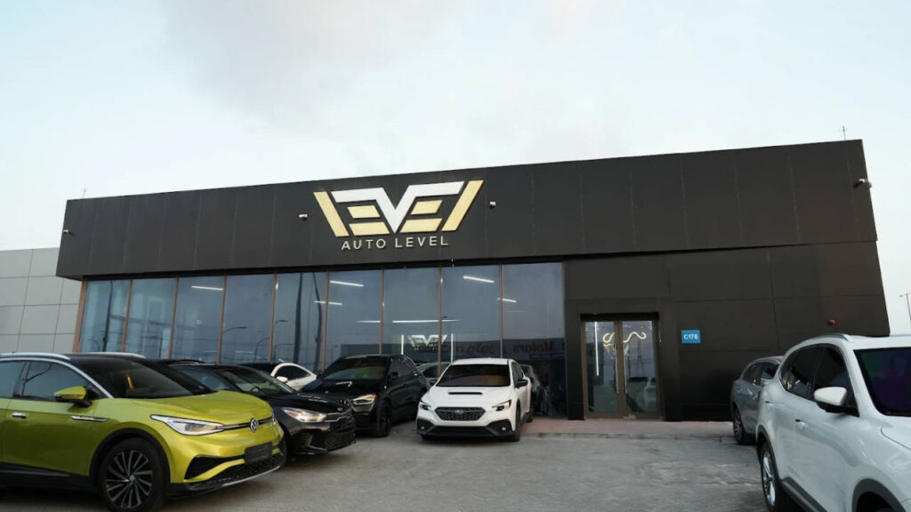 auto level dubicars partnership