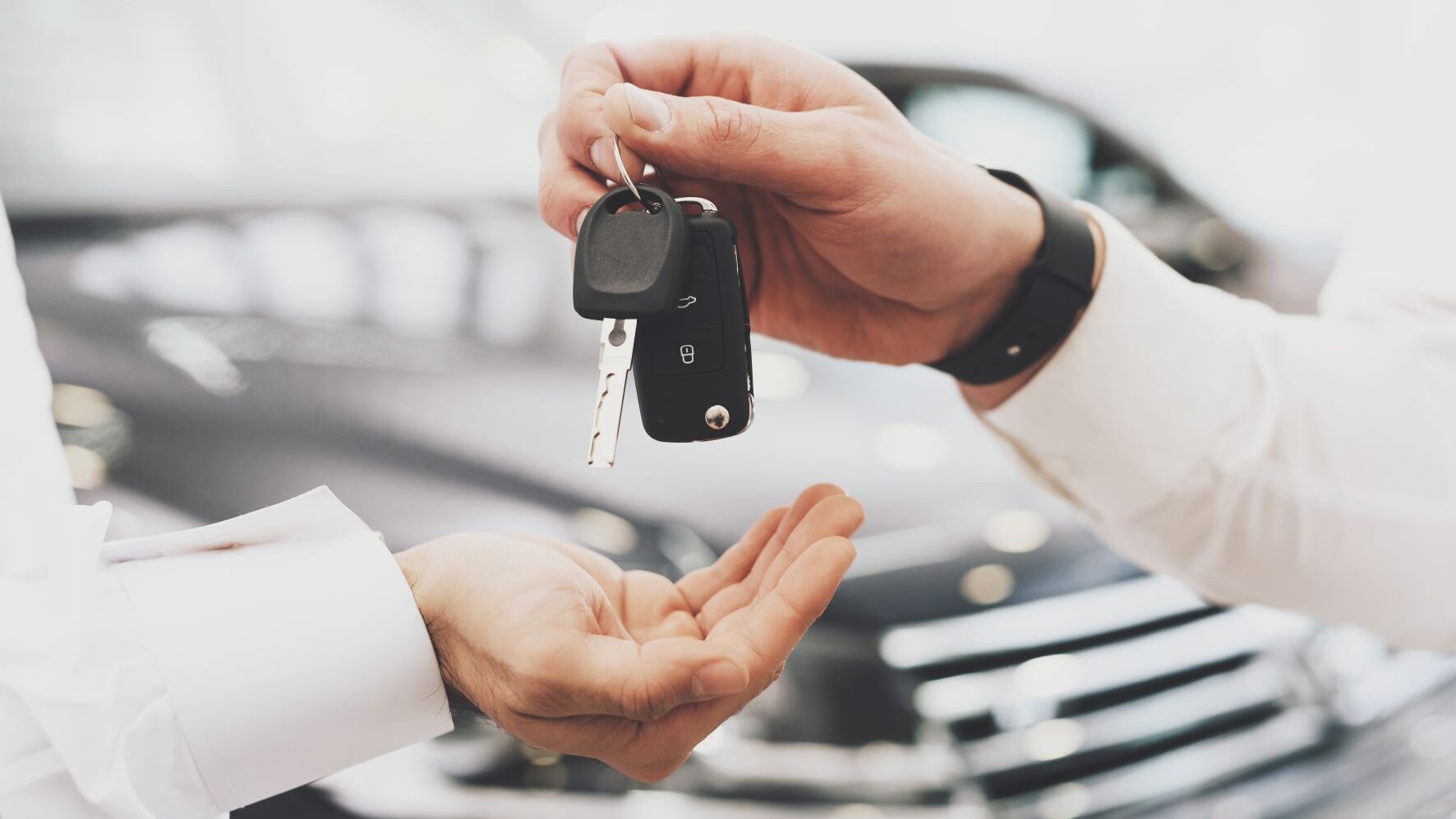 how to replace car key battery