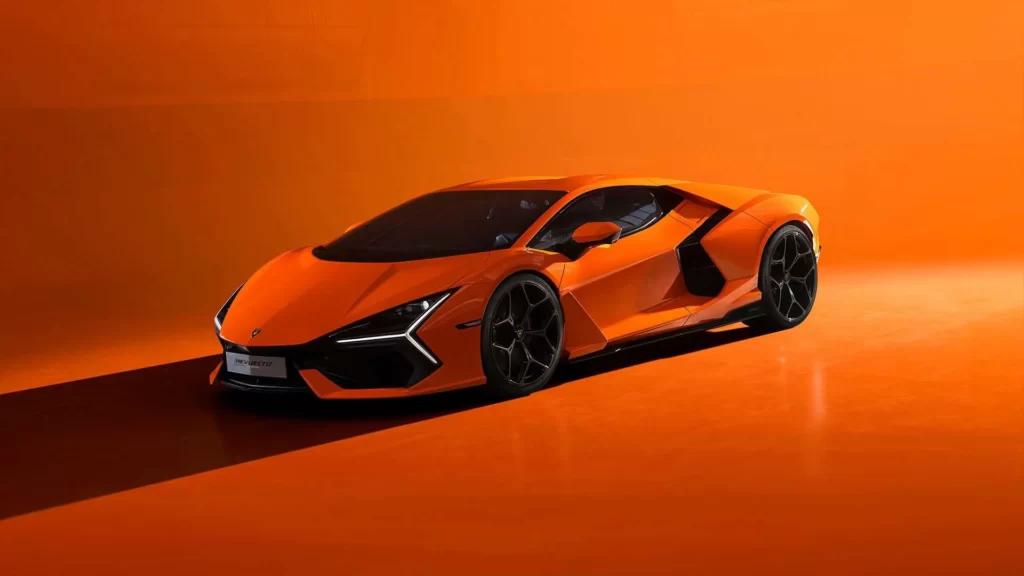 Lamborghini Revuelto Plug-in Hybrid 