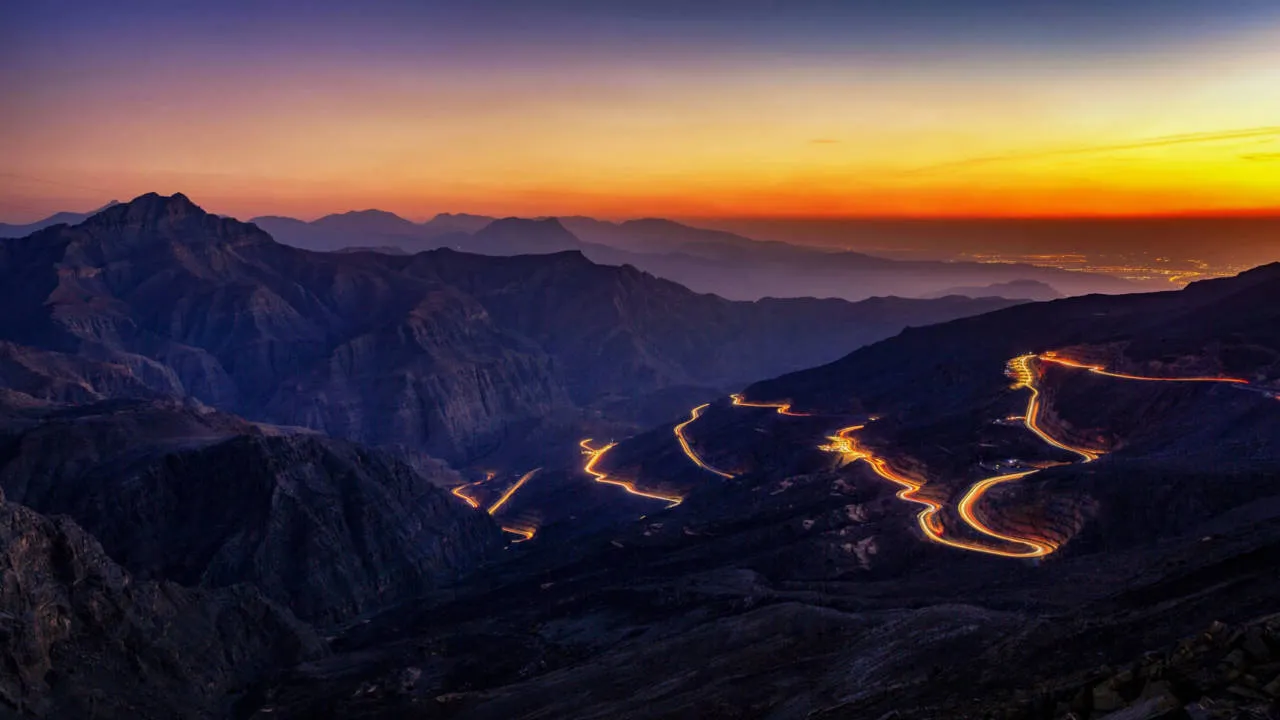 Best Ramadan Night Drive Spots In The UAE: Top Places for Late-Night Cruising