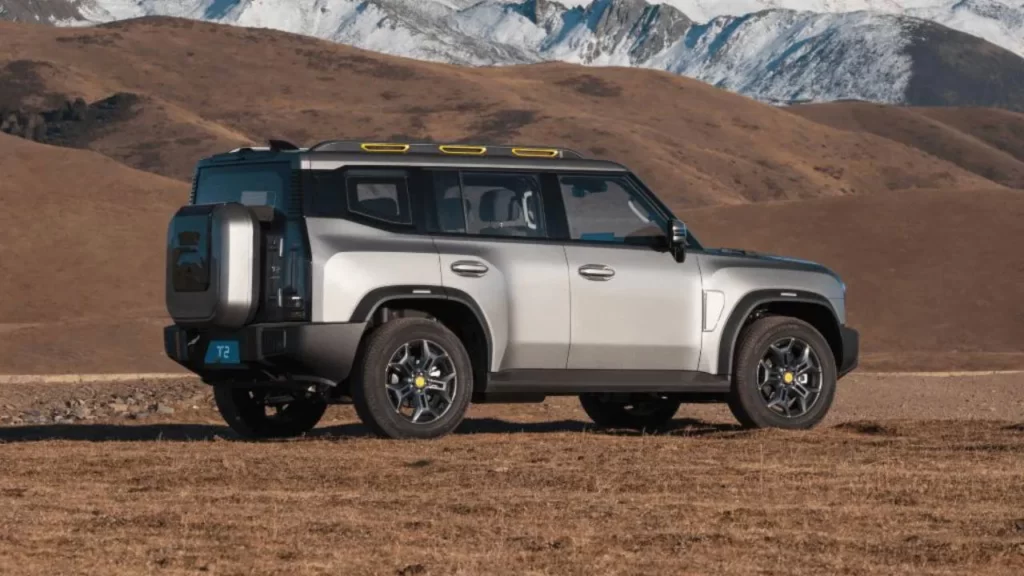 jetour t2 vs defender 110 specs features performance comparison