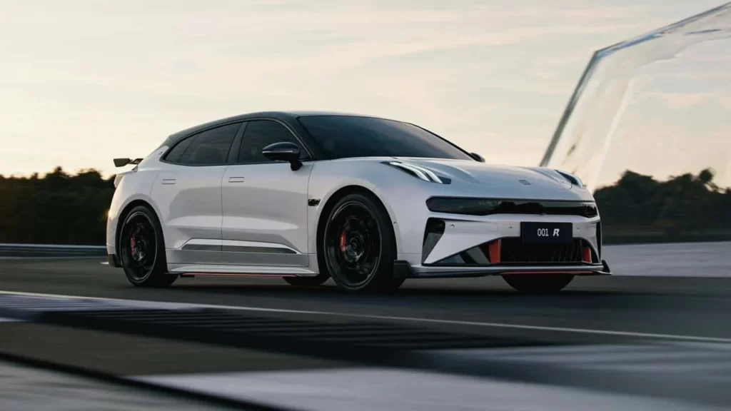 Top Family Wagons In The UAE - Zeekr 001