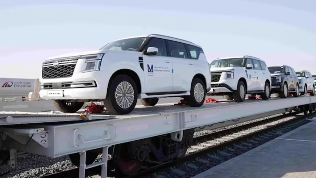 Etihad Rail Transports Cars For The First Time In The UAE