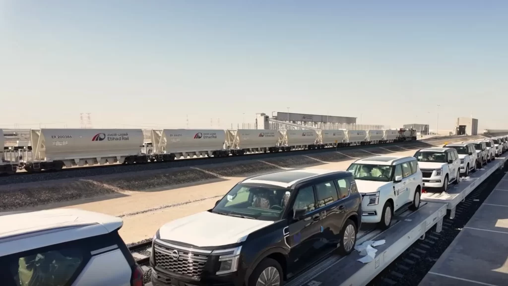 Etihad Rail Transports Cars For The First Time In The UAE
