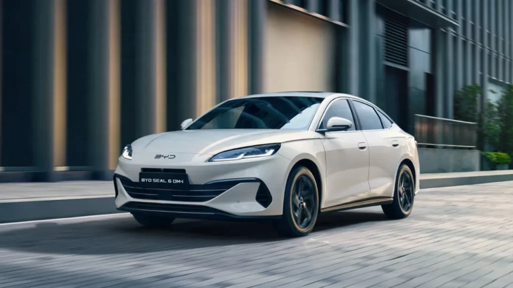 best cars for dubai to abu dhabi commute