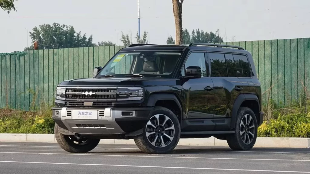 top best readily available hybrid suvs in uae