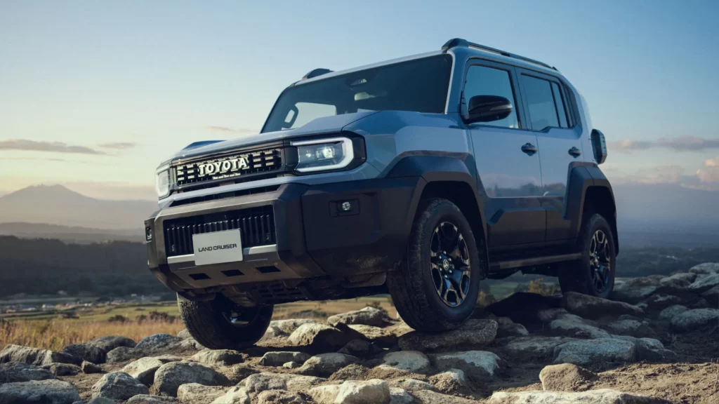 New Toyota FJ Cruiser - Toyota Land Cruiser FJ Launched In The UAE