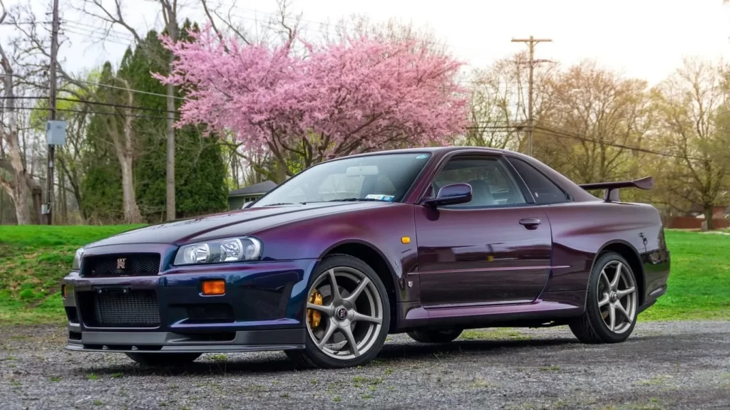 Why Some Of The World's Best Exotic Cars Are Purple